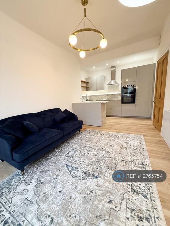 Living Room / Kitchen