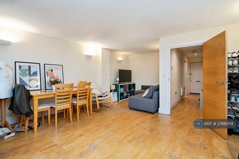 undefined, Clifden Mews, London, E5