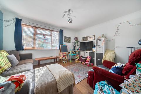 3 bedroom terraced house for sale, Fairfield, Royal Wootton Bassett, SN4