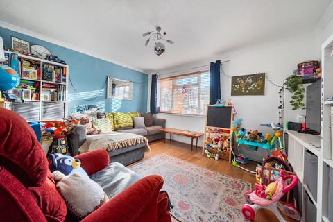 3 bedroom terraced house for sale, Fairfield, Royal Wootton Bassett, SN4