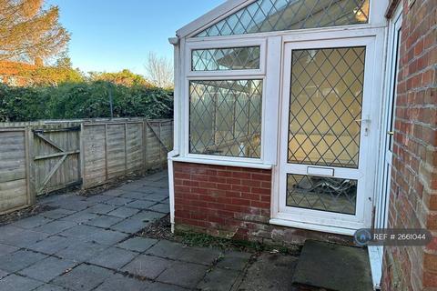 3 bedroom terraced house to rent, Margaret Paston Avenue, Norwich, NR3