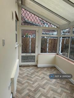 3 bedroom terraced house to rent, Margaret Paston Avenue, Norwich, NR3