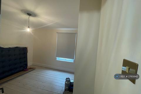 1 bedroom in a house share to rent, Layfield Road, Gillingham, ME7