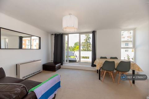 Constitution Hill, Woking, Surrey, GU22