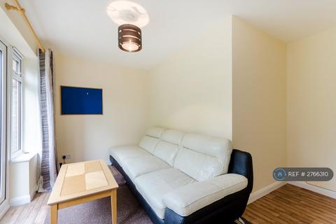 4 bedroom semi-detached house to rent, Rickyard, Guildford, GU2