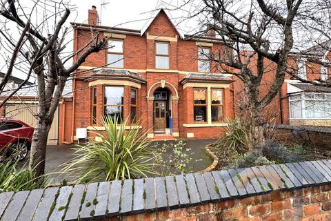 3 bedroom detached house for sale, Ralphs Wifes Lane, Southport, PR9 8ER