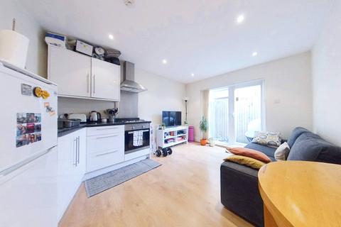 1 bedroom flat to rent - Garratt Lane, London SW18