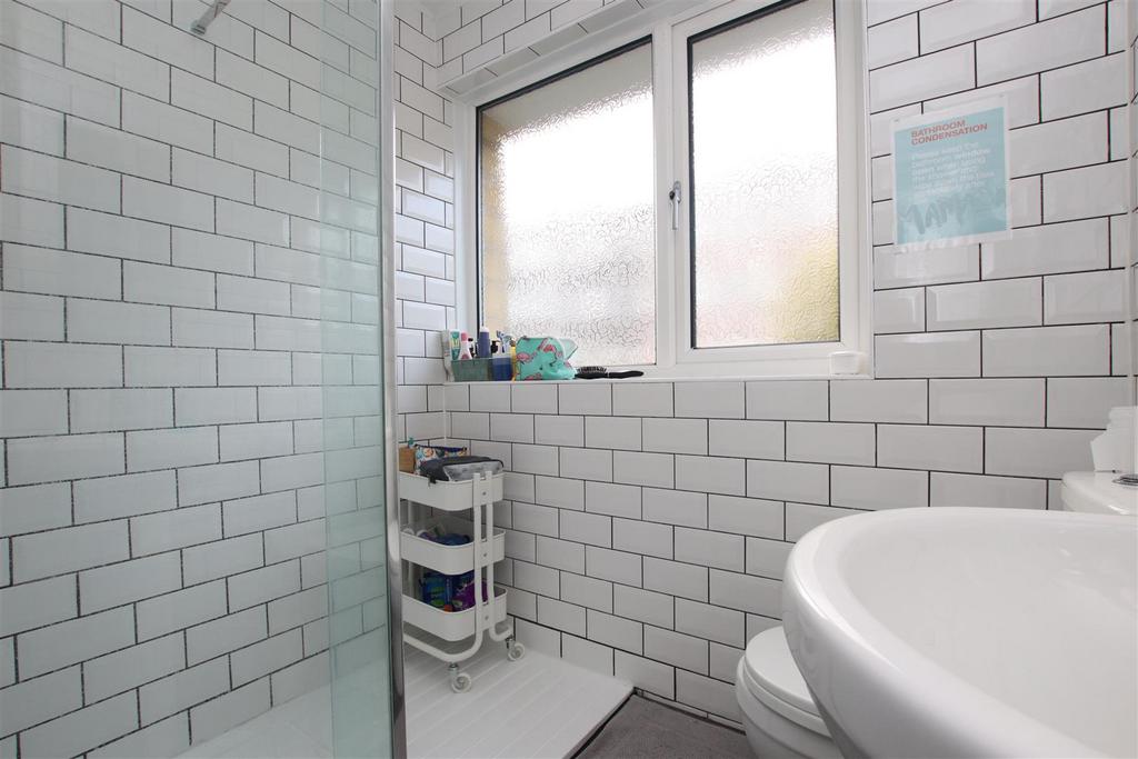 Shower room.JPG