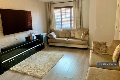 4 bedroom semi-detached house to rent, Sam Harrison Way, Northampton, NN5