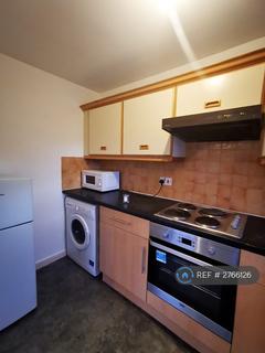 1 bedroom flat to rent, Waynes Court, Luton, LU1