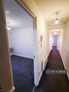 1 bedroom flat to rent, Waynes Court, Luton, LU1