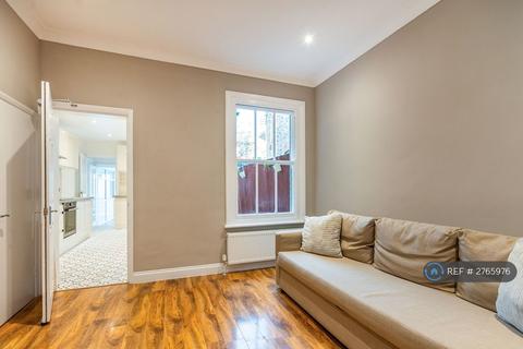 undefined, Lymington Avenue, London, N22