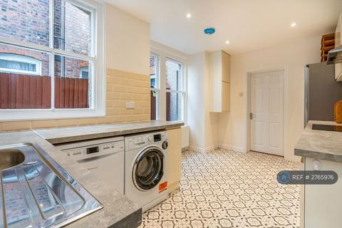 undefined, Lymington Avenue, London, N22