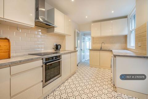 undefined, Lymington Avenue, London, N22