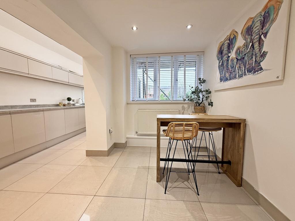 Breakfast Room