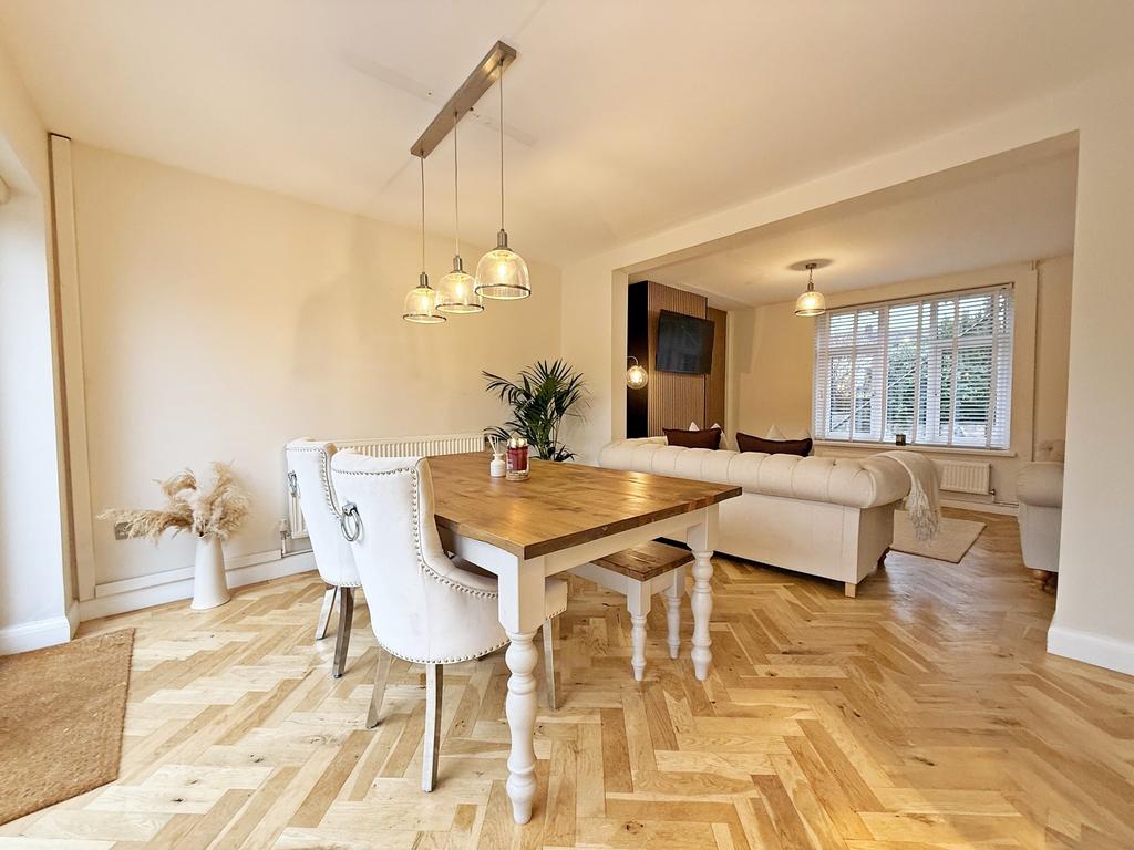 Lounge/diner
