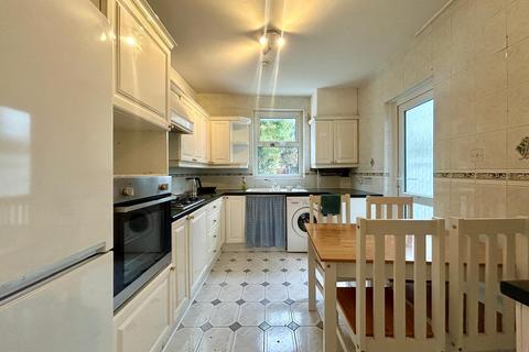 3 bedroom terraced house to rent, Tottenham, N17