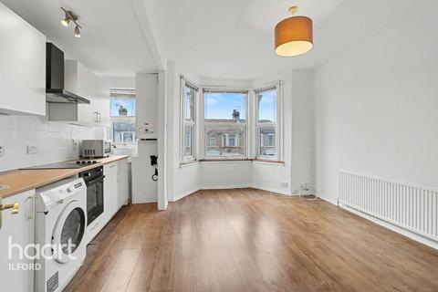 1 bedroom flat for sale, Selborne Road, Ilford