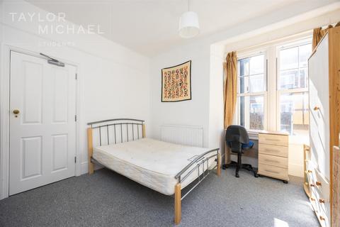 5 bedroom terraced house to rent, Trinity Street, Brighton