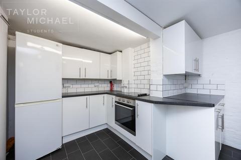 5 bedroom terraced house to rent, Trinity Street, Brighton
