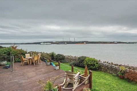 2 bedroom apartment for sale, Flat D, 3 Pier Road, Milford Haven