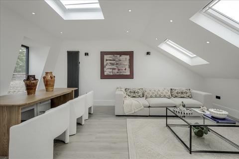 3 bedroom flat for sale, Goodwin Road, Shepherd's Bush W12