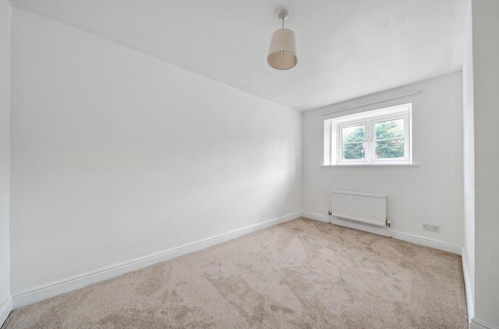 Bedroom .3