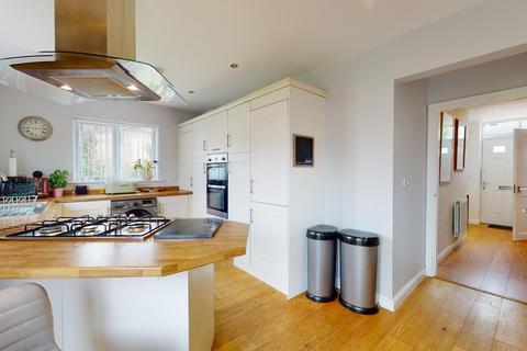 3 bedroom semi-detached house for sale, Fieldway, Ilkley, LS29