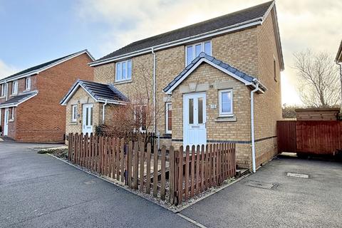2 bedroom semi-detached house for sale - Llanharan, Pontyclun CF72