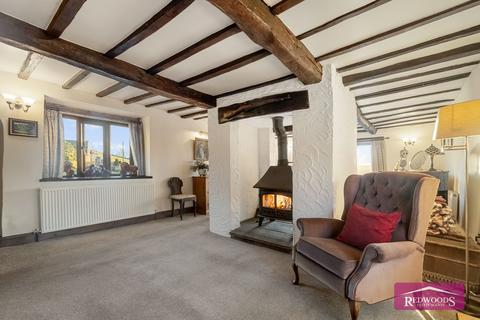 4 bedroom detached house for sale, Southowram HX3