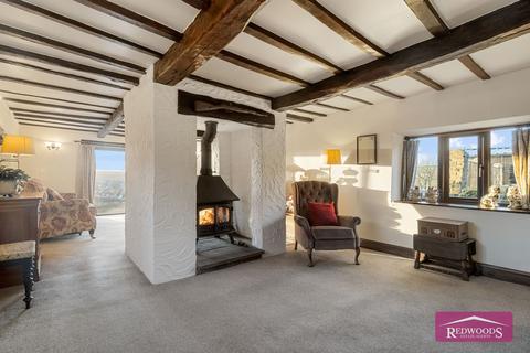 4 bedroom detached house for sale, Southowram HX3