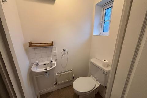3 bedroom terraced house to rent, Youngs Close, Newark NG24