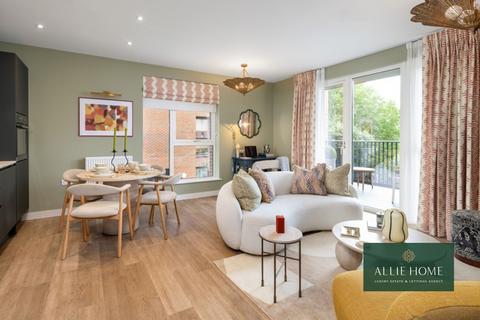 3 bedroom flat for sale - Meadowlark House, London NW9