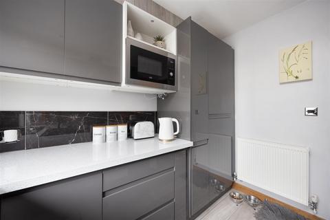 2 bedroom end of terrace house for sale, Burnett Road, Trowbridge