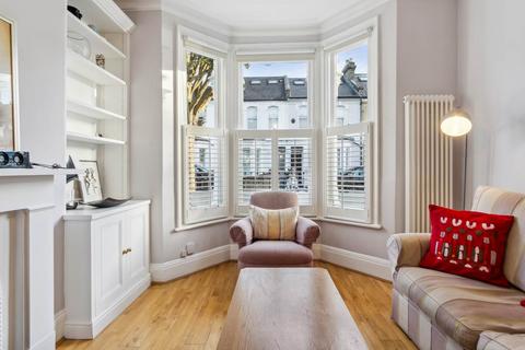 2 bedroom flat to rent, Brookville Road , London ,