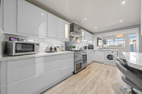 3 bedroom terraced house for sale, Borrowlea Road, Stirling, FK7