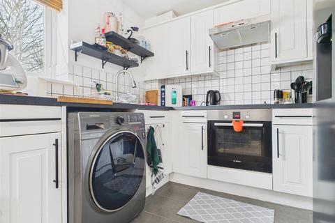 2 bedroom apartment for sale, Wolseley Road, Rugeley