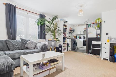 2 bedroom apartment for sale, Wolseley Road, Rugeley