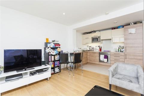 2 bedroom flat to rent, Cornell Square, London SW8