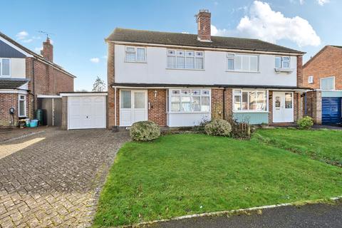 3 bedroom semi-detached house for sale, Inhurst Avenue, Hampshire PO7