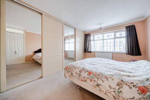 3 bedroom semi-detached house for sale, Inhurst Avenue, Hampshire PO7