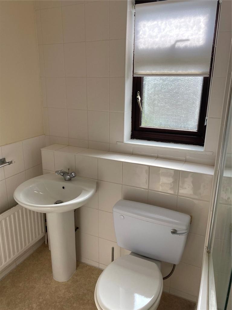10 Bathroom
