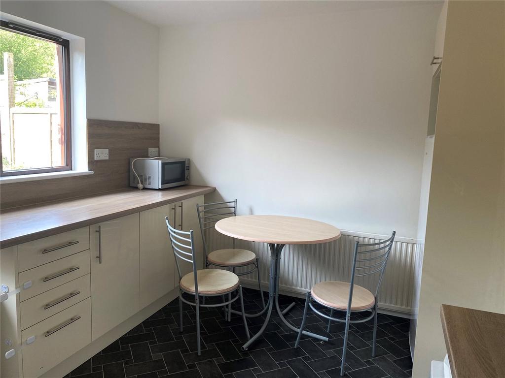 5 Kitchen 2