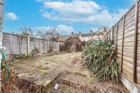 4 bedroom terraced house for sale, ALBANY AVENUE, Westcliff-On-Sea