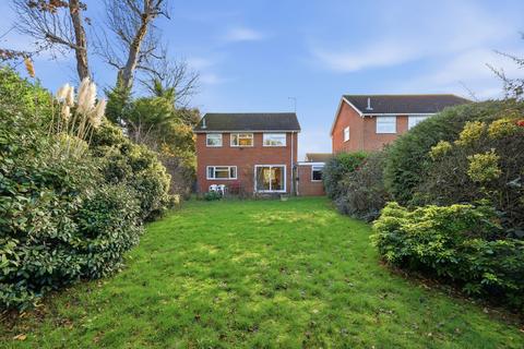 4 bedroom detached house for sale, Avenue Road, Ingatestone, CM4