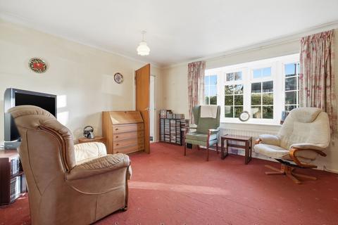 4 bedroom detached house for sale, Avenue Road, Ingatestone, CM4