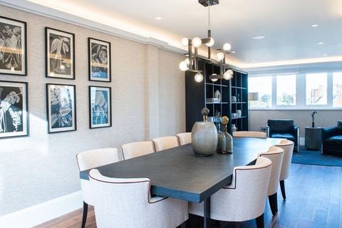 3 bedroom penthouse to rent, Young Street, London W8