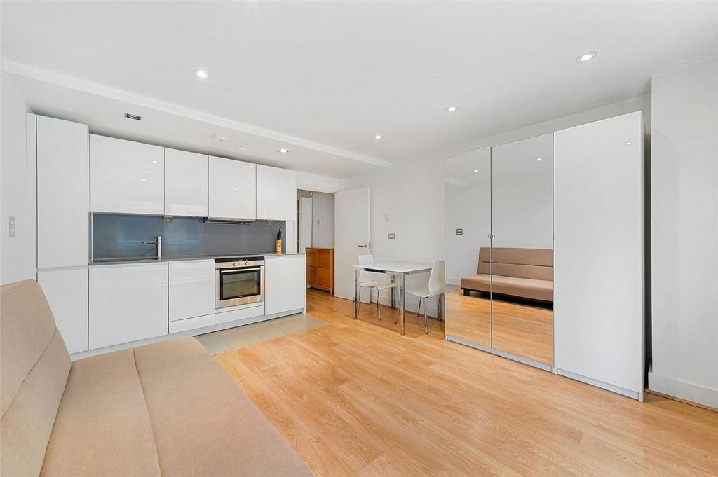 Caspian Wharf, E3