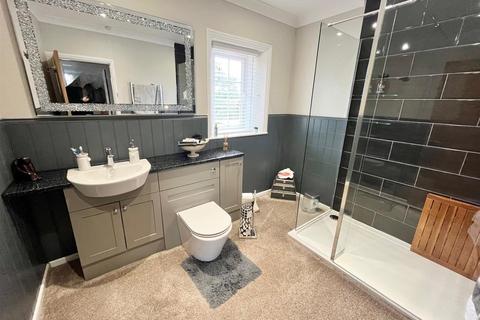 3 bedroom semi-detached house for sale, Chyngton Lane, Seaford