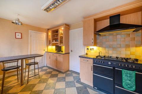 6 bedroom detached house for sale, Westwood Close, Leeds, LS27